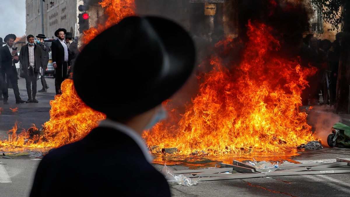 Křišťálová noc, ozývá se od ultraortodoxních židů po zákrocích policie